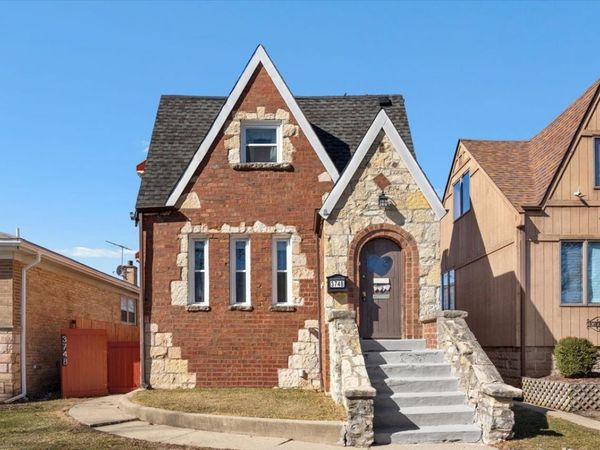 3748 N Odell Avenue , Chicago, IL 60634
