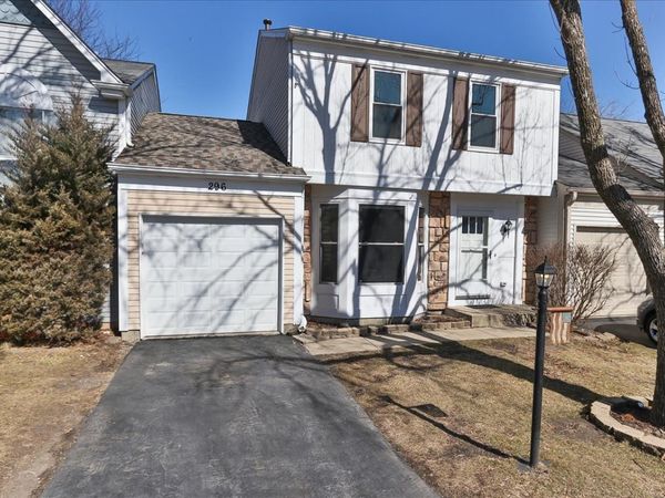 296 W Cherrywood Drive , Palatine, IL 60067