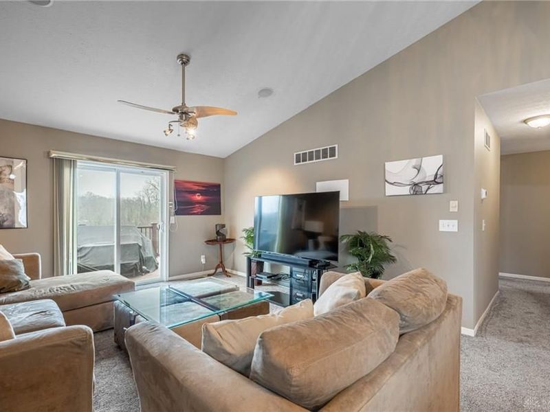 3328 Brodbeck Place, Cincinnati, OH 45211 Photo 4