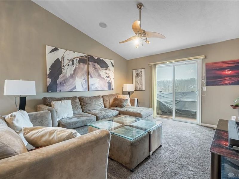 3328 Brodbeck Place, Cincinnati, OH 45211 Photo 5