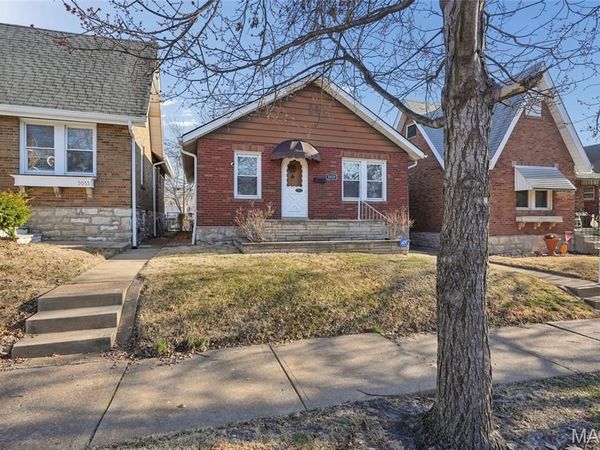 3929 Burgen Avenue, St Louis, MO 63116