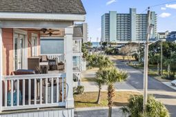 124 Rainbow Dr. photo 4