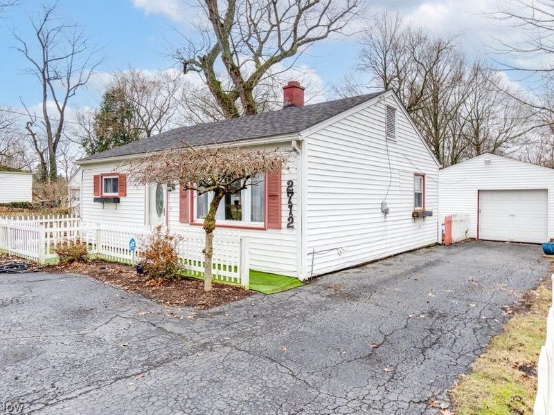 2712 Ridge Avenue SE, Warren, OH 44484 Photo 3