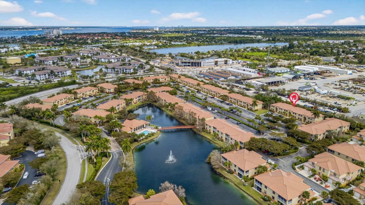 15441 Bellamar Cir, Unit 1123, Fort Myers, FL 33908 Photo