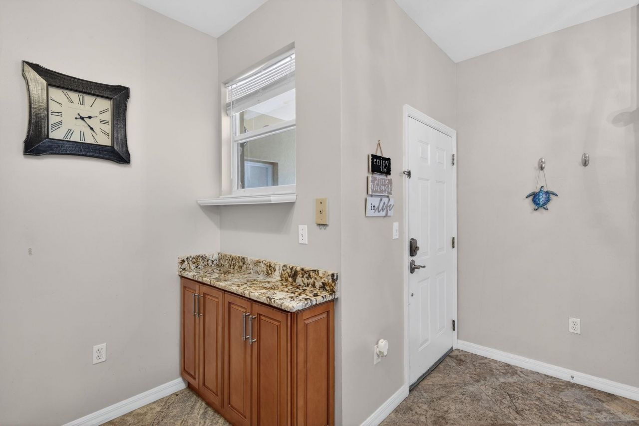 15441 Bellamar Cir, Unit 1123, Fort Myers, FL 33908 Photo