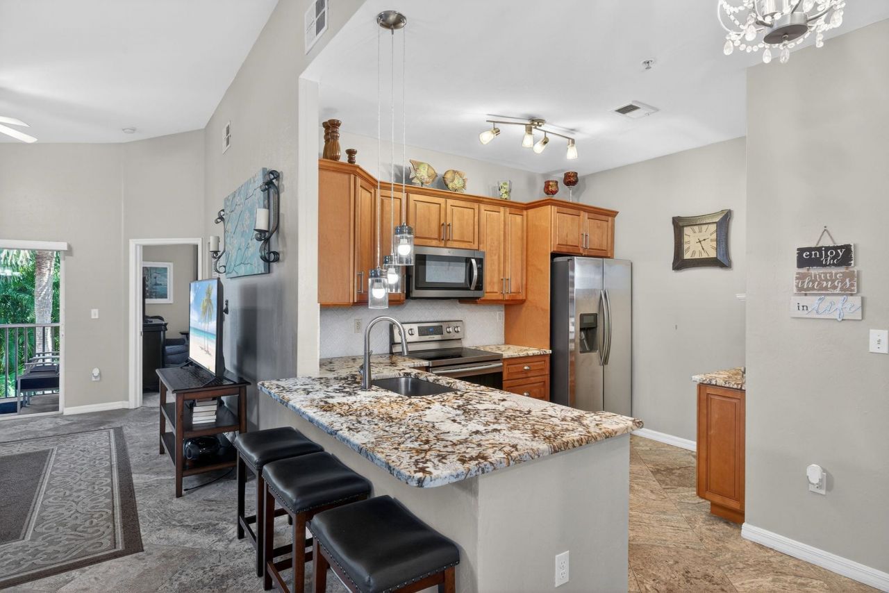 15441 Bellamar Cir, Unit 1123, Fort Myers, FL 33908 Photo