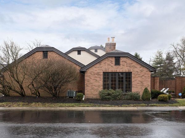 5671 Bastille Place , Columbus, OH 43213