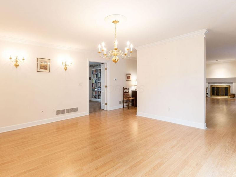 5671 Bastille Place , Columbus, OH 43213 Photo 22