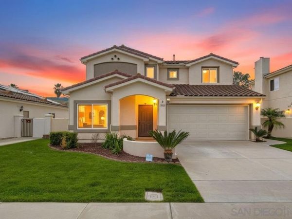 12701 Oak Knoll Rd , Poway, CA 92064