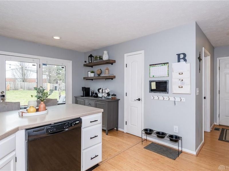 759 Walden Way, Sugarcreek Township, OH 45440 Photo 11