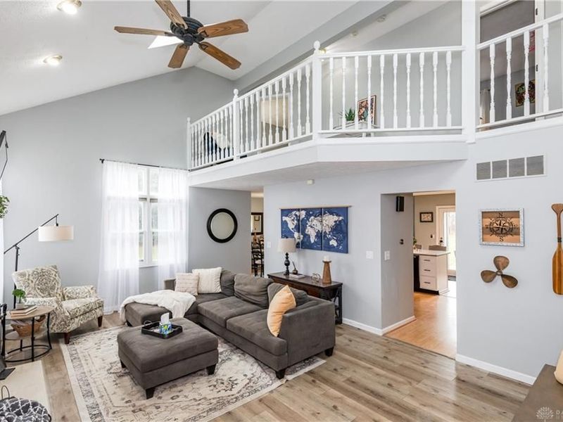 759 Walden Way, Sugarcreek Township, OH 45440 Photo 7