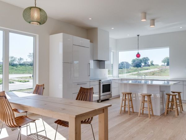 4043 Serenbe Street, Middleton, WI 53562