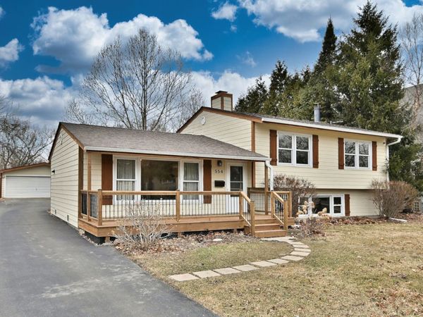 554 S Edson Avenue , Lombard, IL 60148