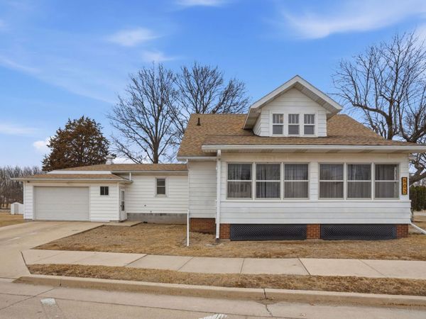 502 W Front Street , Annawan, IL 61234