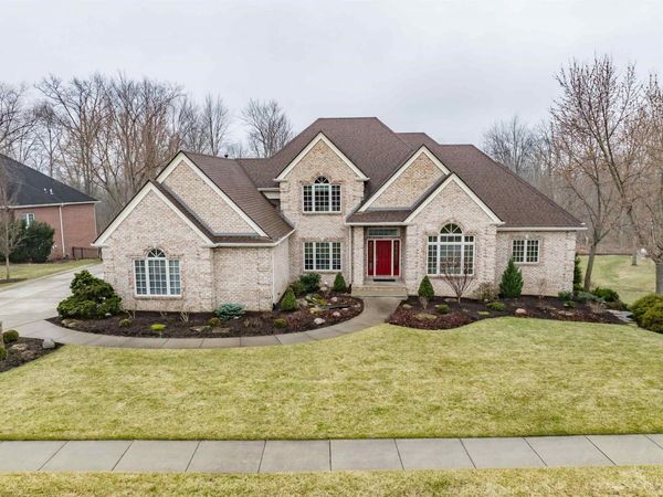 320 Royal Crest Drive, Fort Wayne, IN 46814