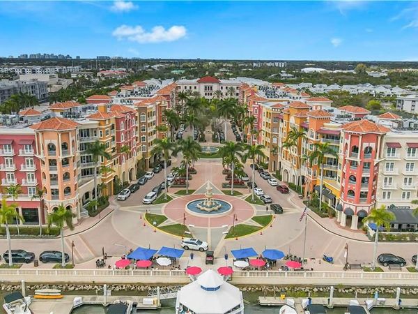 450 Bayfront PL, Unit 4202, NAPLES, FL 34102