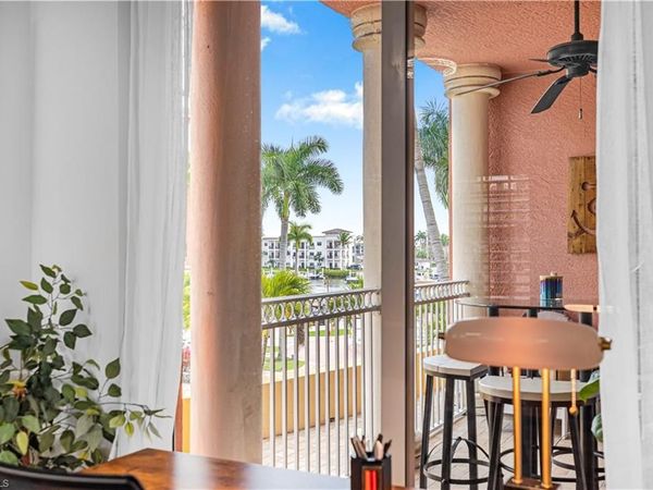450 Bayfront PL, Unit 4202, NAPLES, FL 34102