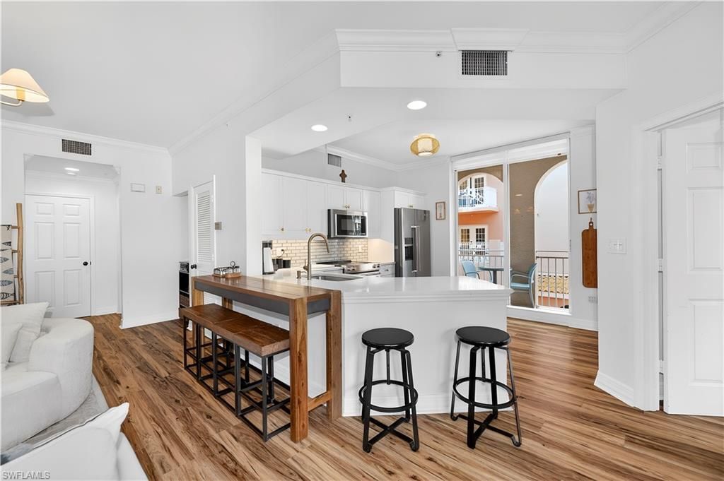 450 Bayfront Pl, Unit 4202, Naples, FL 34102 Photo