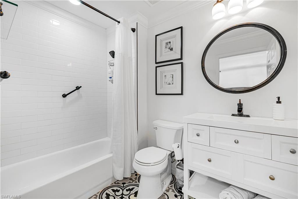 450 Bayfront Pl, Unit 4202, Naples, FL 34102 Photo