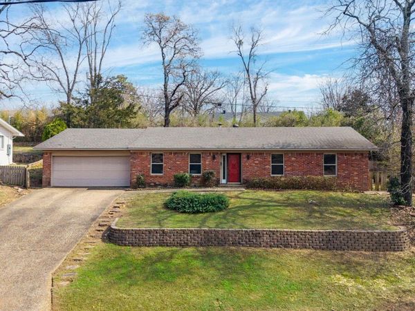 4700 Edgemere Street, North Little Rock, AR 72116