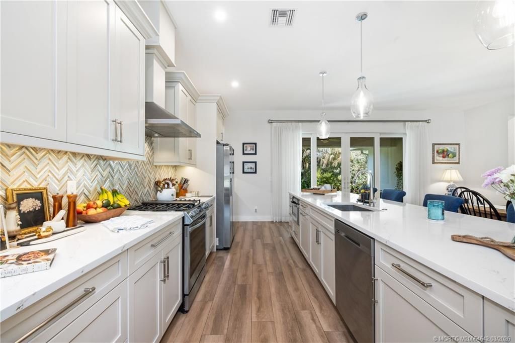 5169 SE Horseshoe Point Road, Stuart, FL 34997 Photo