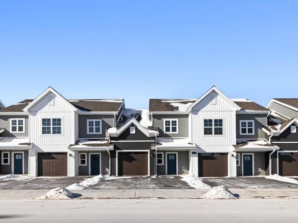 1675 Reigle DRIVE, Unit #1, Kewaskum, WI 53040