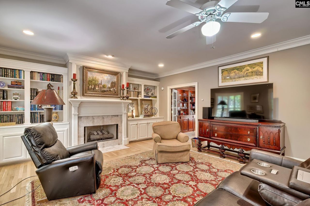 105 Wildewood Club Court Photo 8