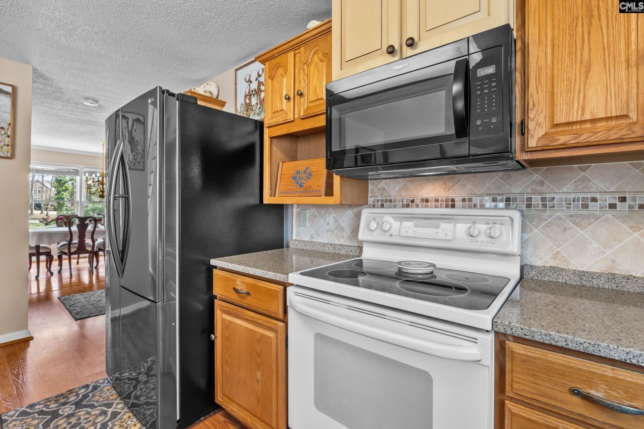 1000 Lakewood Circle Photo 14