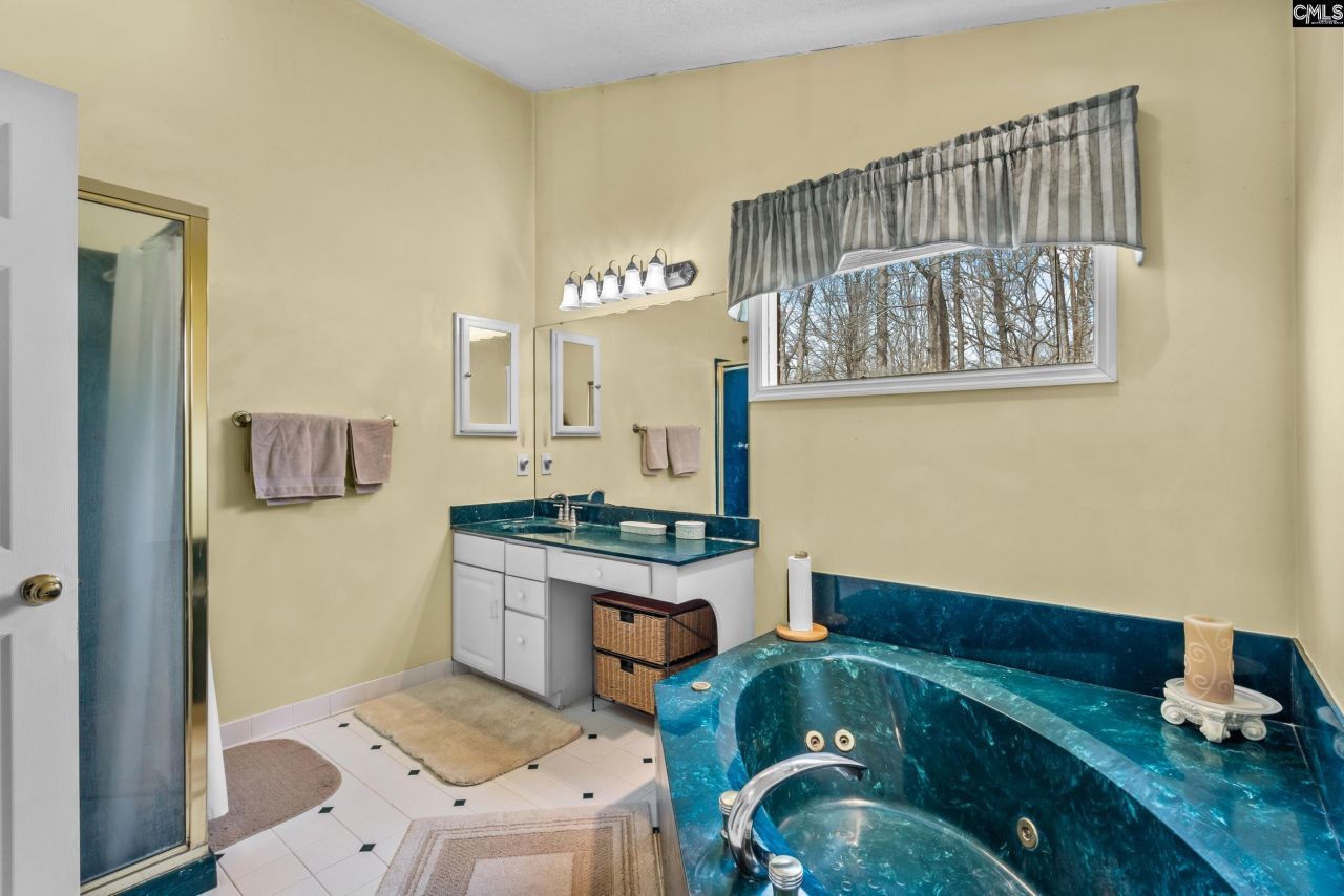 1000 Lakewood Circle Photo 21