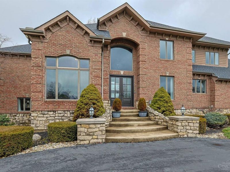 2822 Golden Fox Trail, Turtle Creek Twp, OH 45036 Photo 4