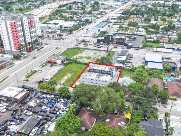 734 NW 80th St, Miami, FL 33150