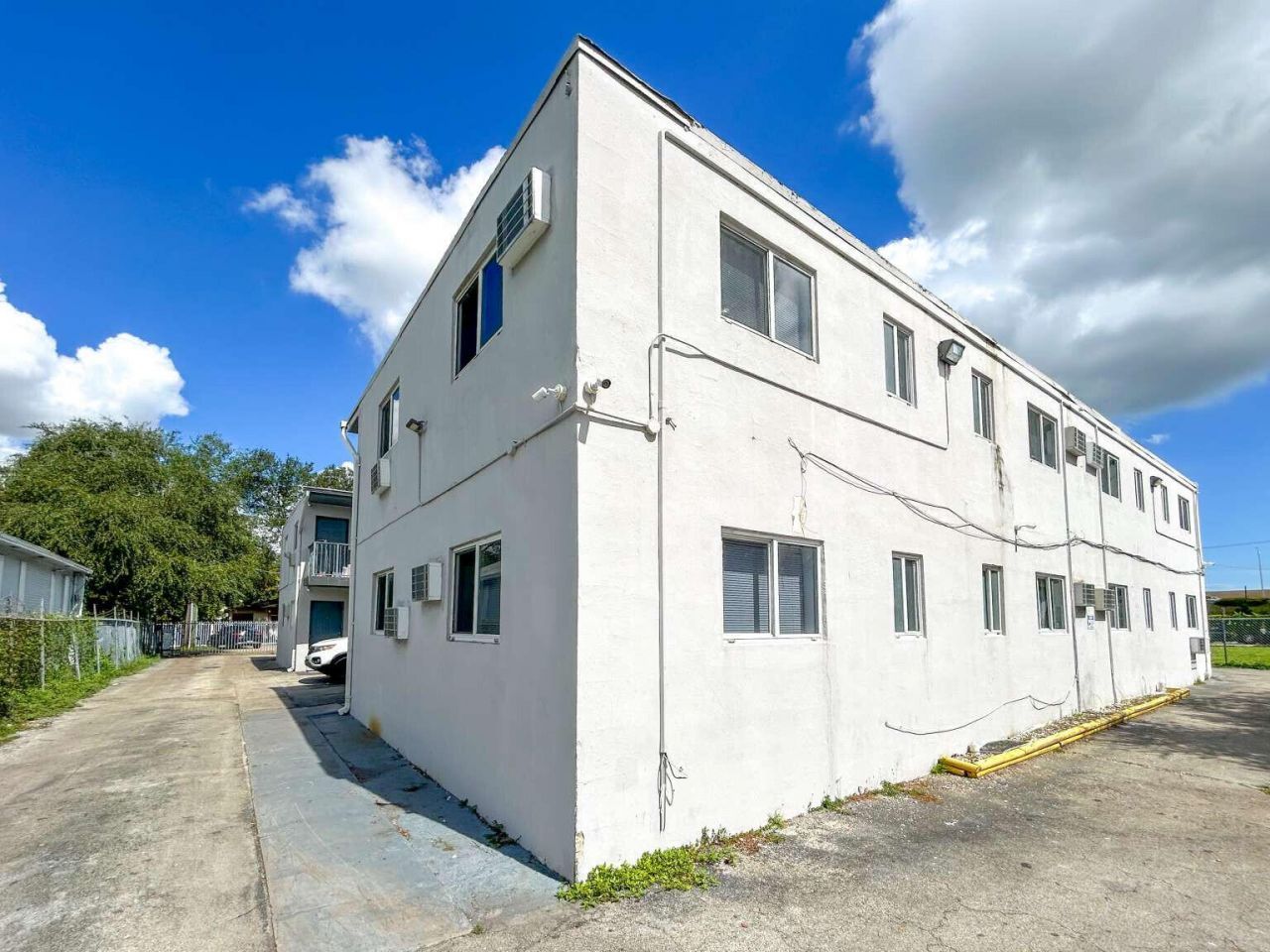 734 NW 80th Street, Miami, FL 33150 Photo