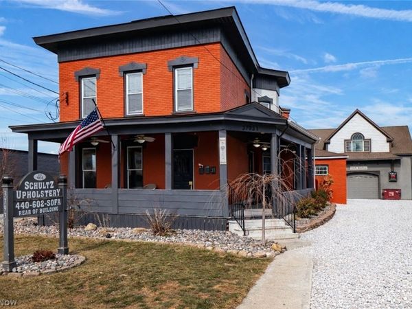 37931 Vine Street , Willoughby Hills, OH 44094