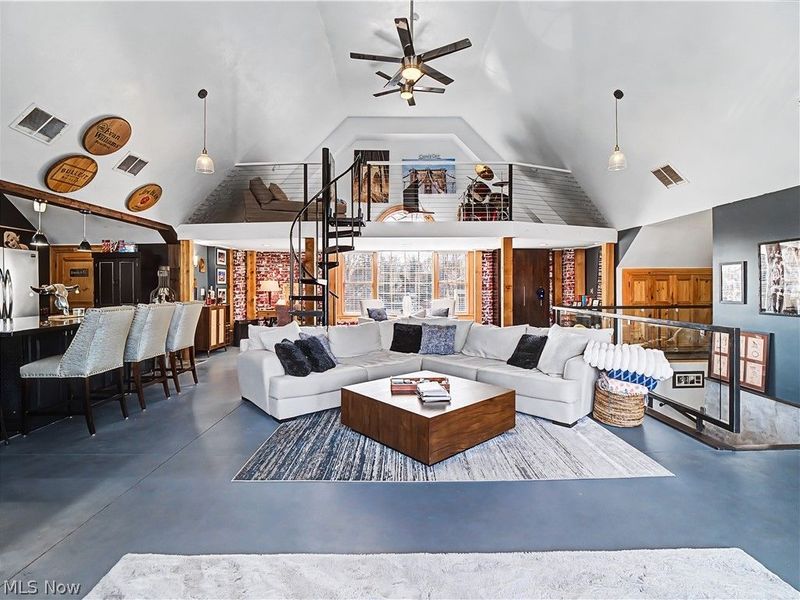 37931 Vine Street, Willoughby Hills, OH 44094 Photo 11