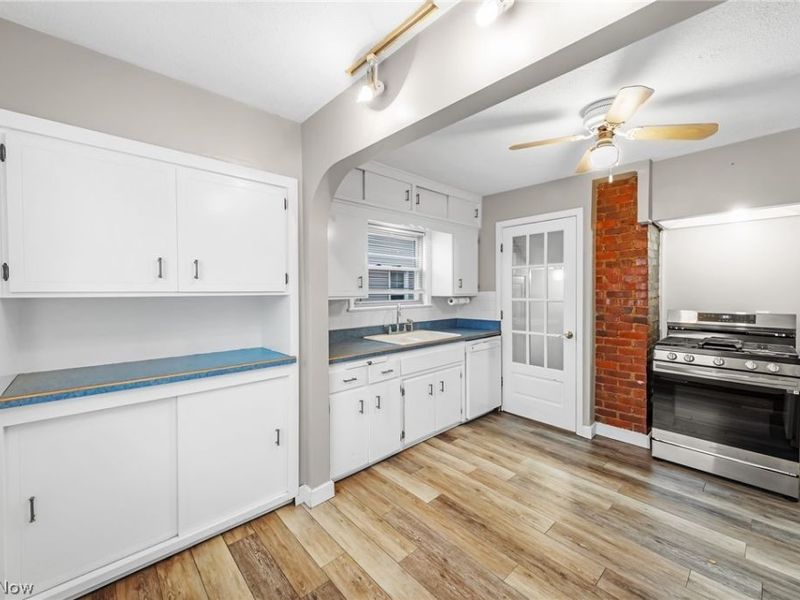 4167 W 62nd Street, Cleveland, OH 44144 Photo 6