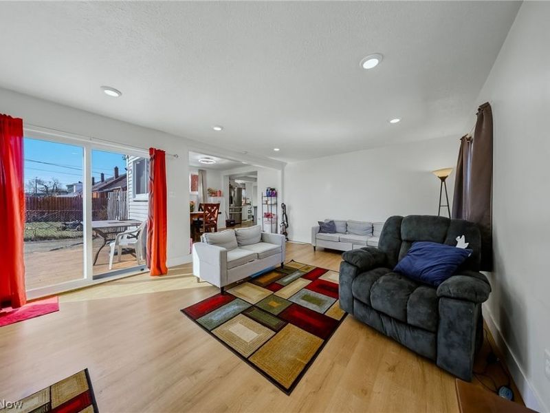 3407 Grovewood Avenue, Parma, OH 44134 Photo 2