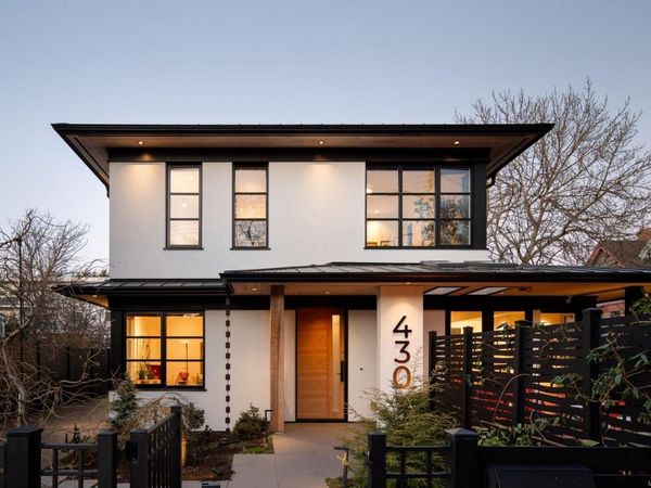 430 Luxton Ave, Victoria, BC V8V 1C9