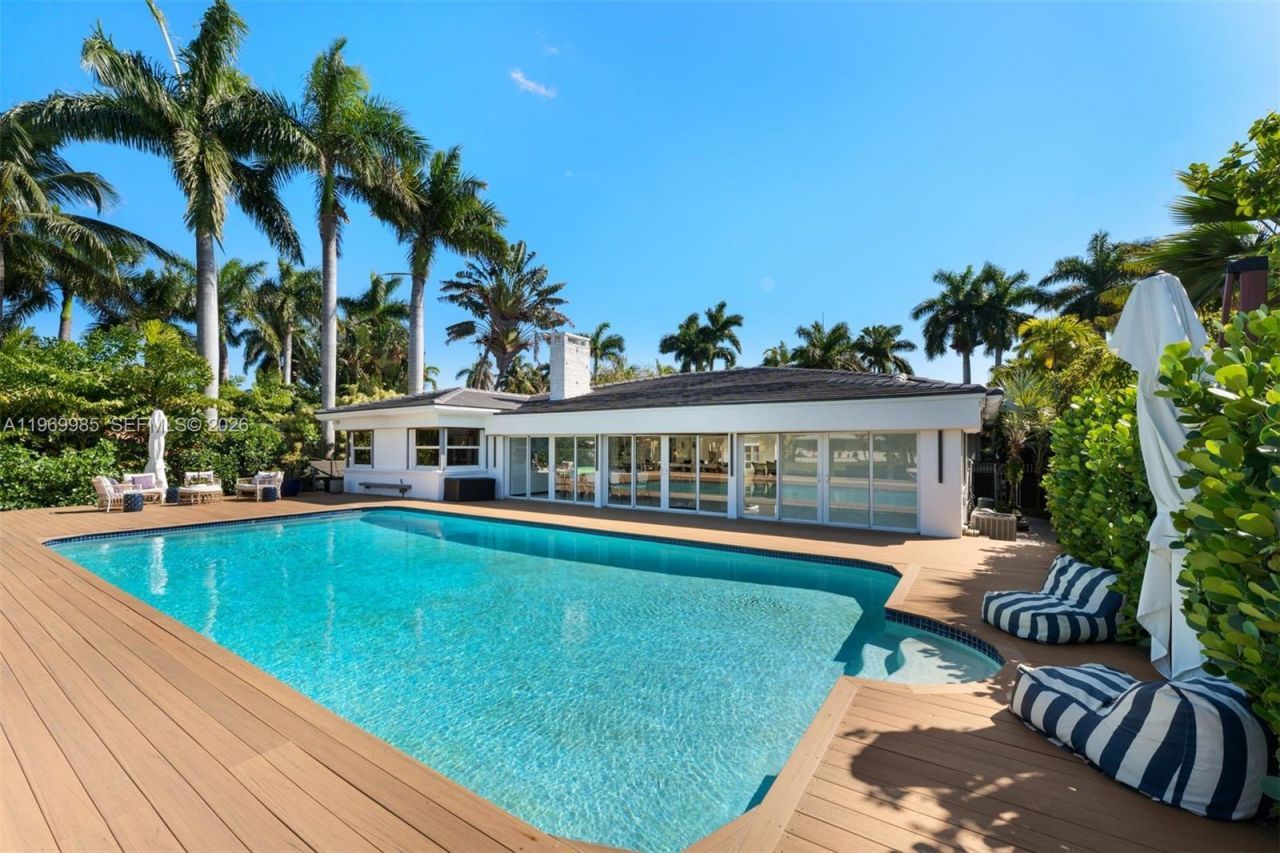 1025 Belle Meade Island Dr , Miami, FL 33138 Photo