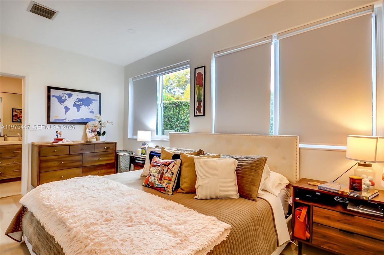 3641 SW 13th Ter, Miami, FL 33145 Photo