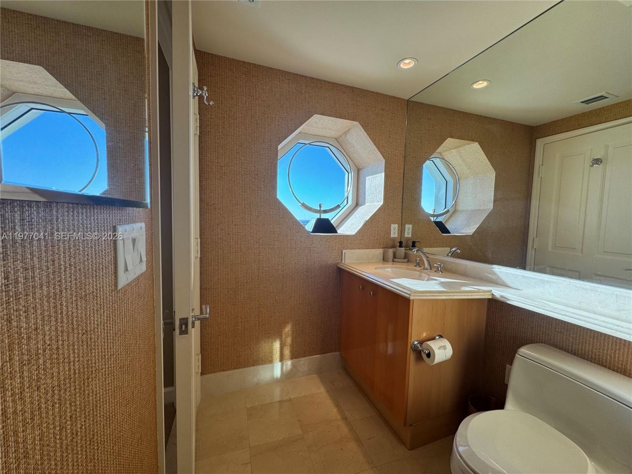 17875 Collins Ave , Unit 4306, Sunny Isles Beach, FL 33160 Photo