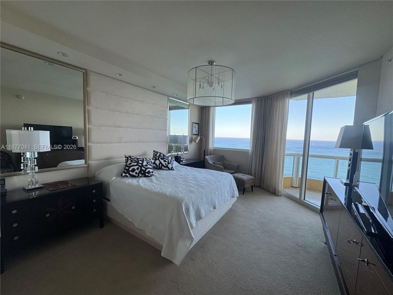 17875 Collins Ave , Unit 4306, Sunny Isles Beach, FL 33160 Photo