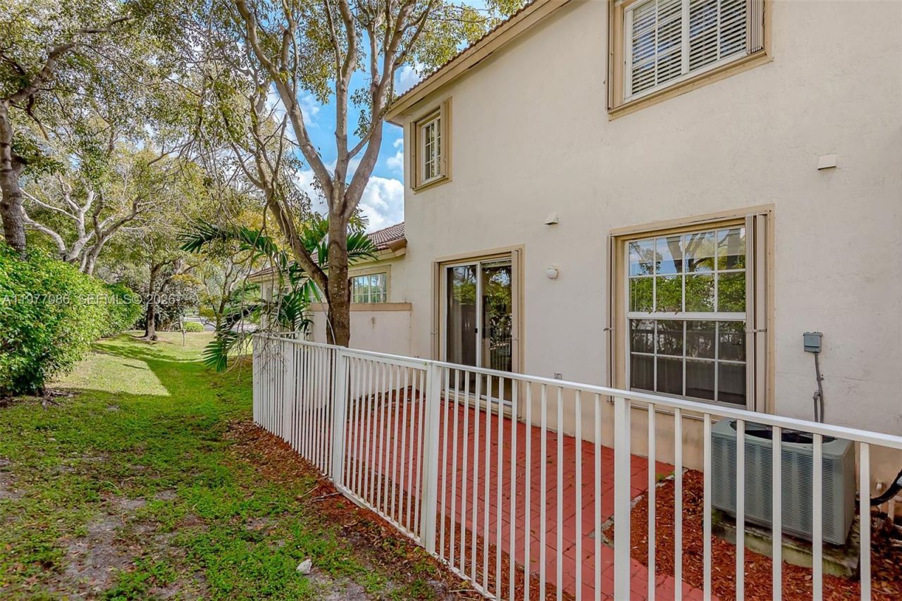 7919 NW 20th St , Pembroke Pines, FL 33024 Photo