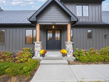 1956 Percy Lane, Highland Twp, MI 48357