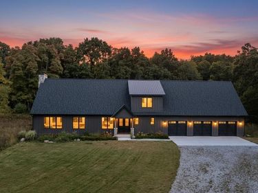 1956 Percy Lane, Highland Twp, MI 48357