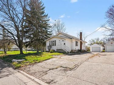 5044 2nd Street, Swartz Creek, MI 48473
