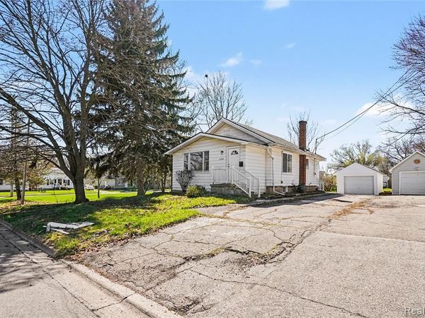 5044 2nd Street, Swartz Creek, MI 48473