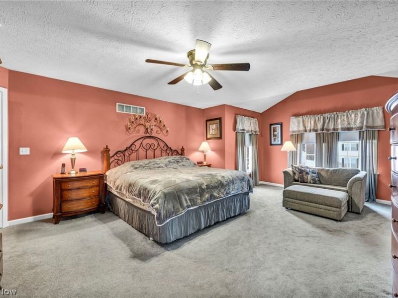 4253 Santina Way , Lorain, OH 44053 Photo 28