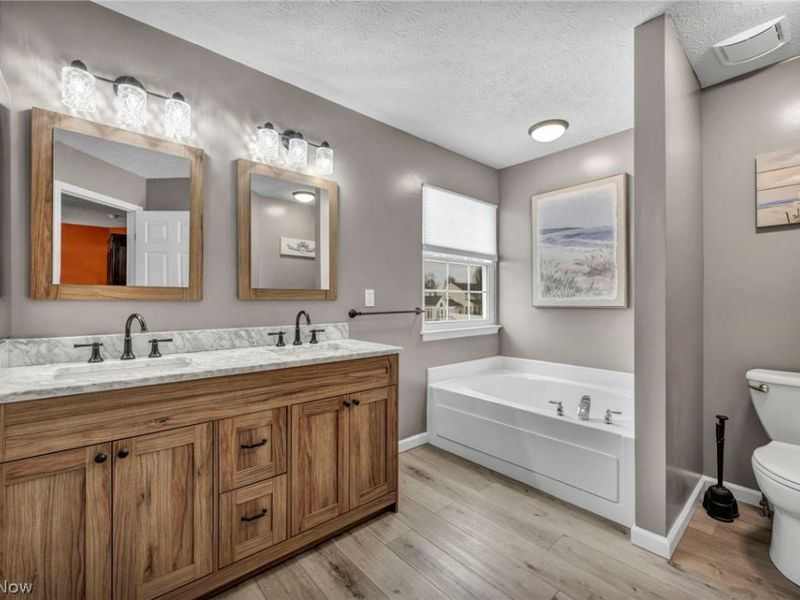 4253 Santina Way , Lorain, OH 44053 Photo 30