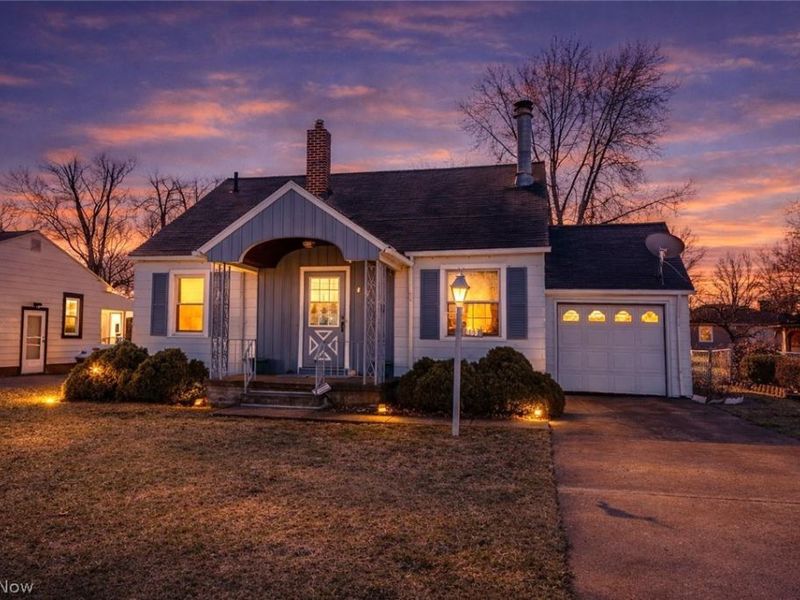 463 Poplar Street, Elyria, OH 44035 Photo 2