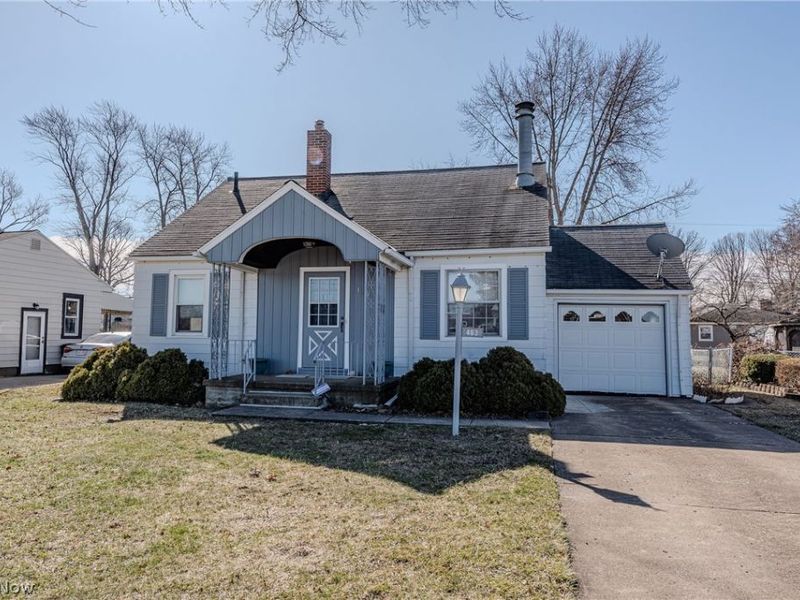 463 Poplar Street, Elyria, OH 44035 Photo 3